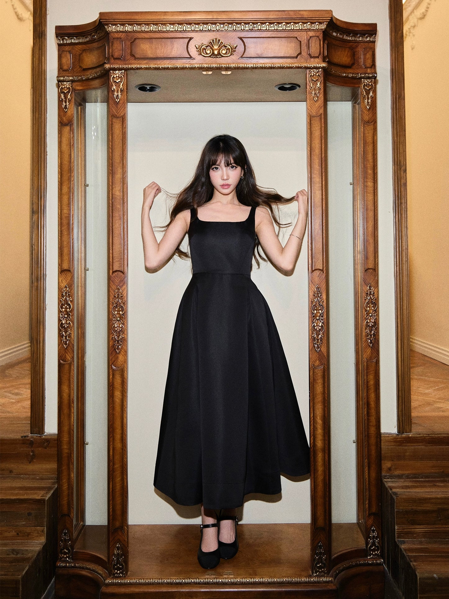 スクエアネックノースリーブドレス