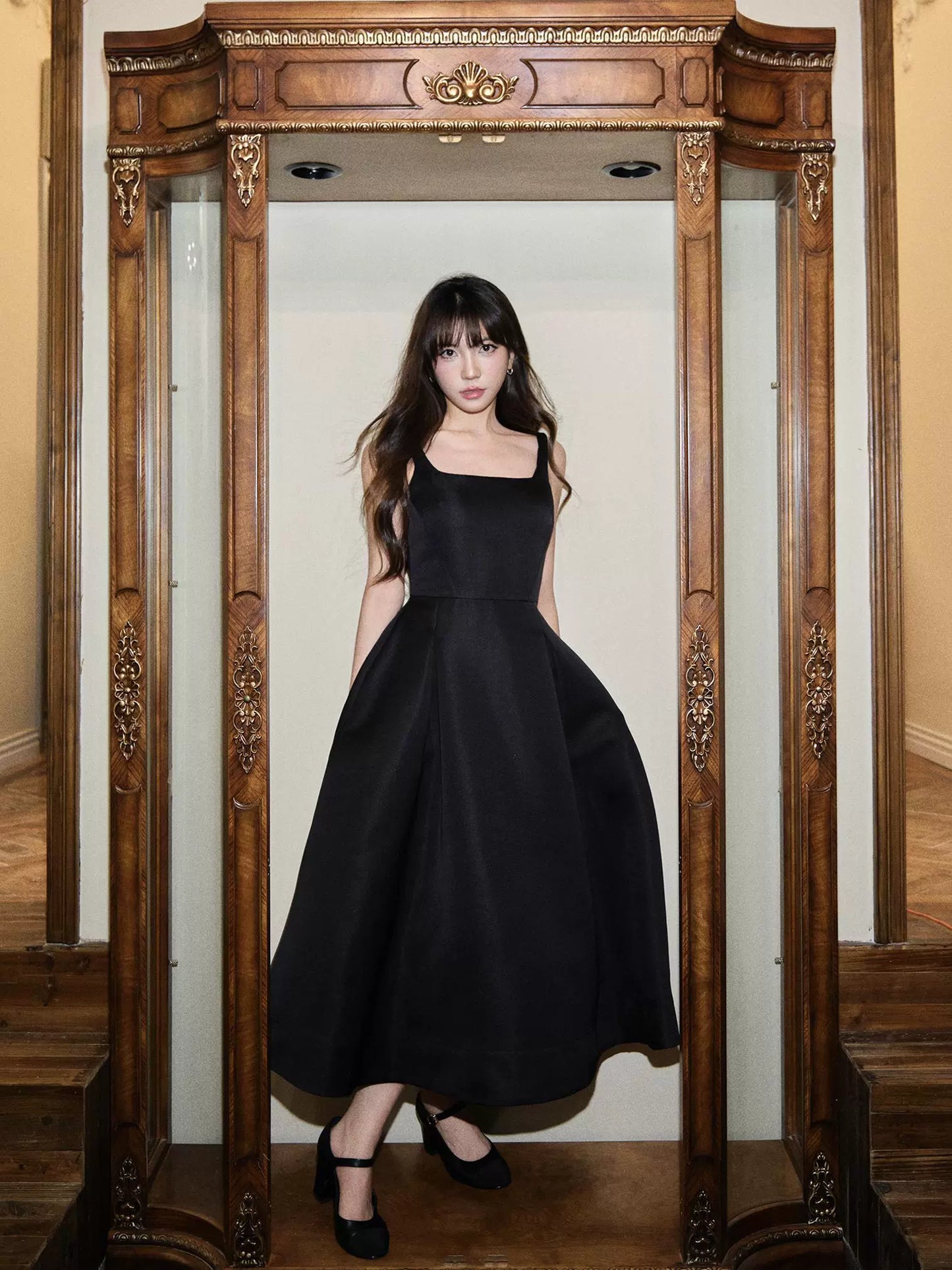 スクエアネックノースリーブドレス