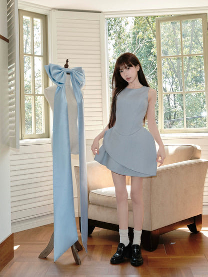 デザインカットミニ丈ドレス