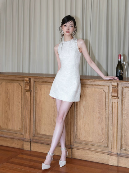 ショートジャケットスーツ・ミニ丈パールドレス