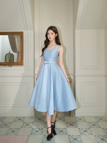 リボンUネッククラシックロングドレス