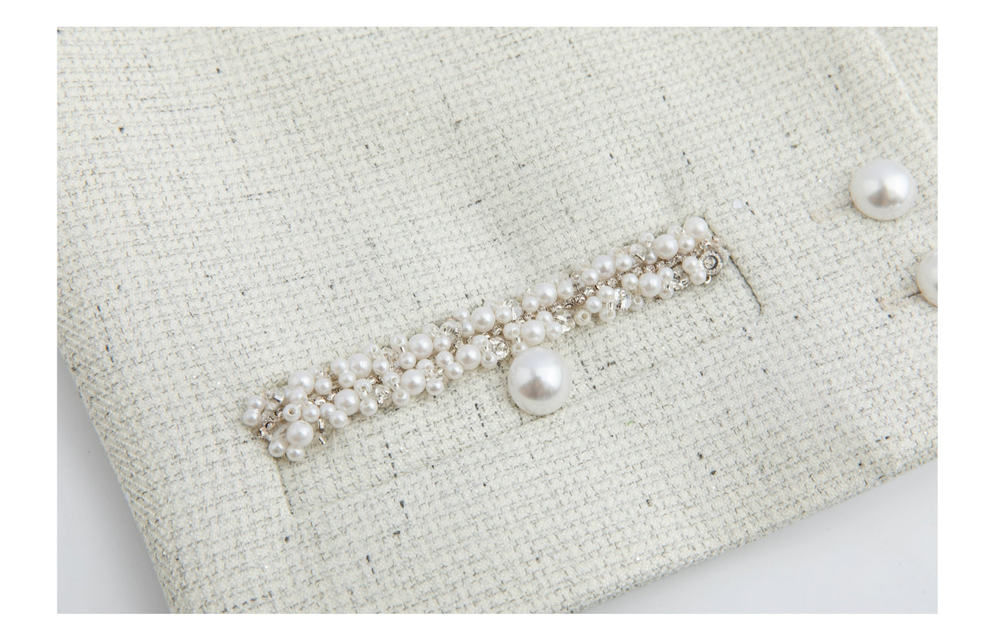 ショートジャケットスーツ・ミニ丈パールドレス