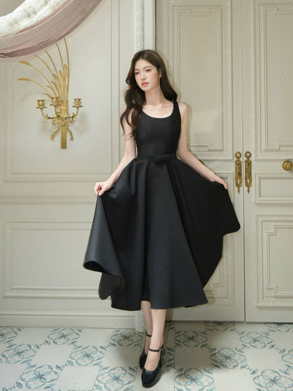 リボンUネッククラシックロングドレス